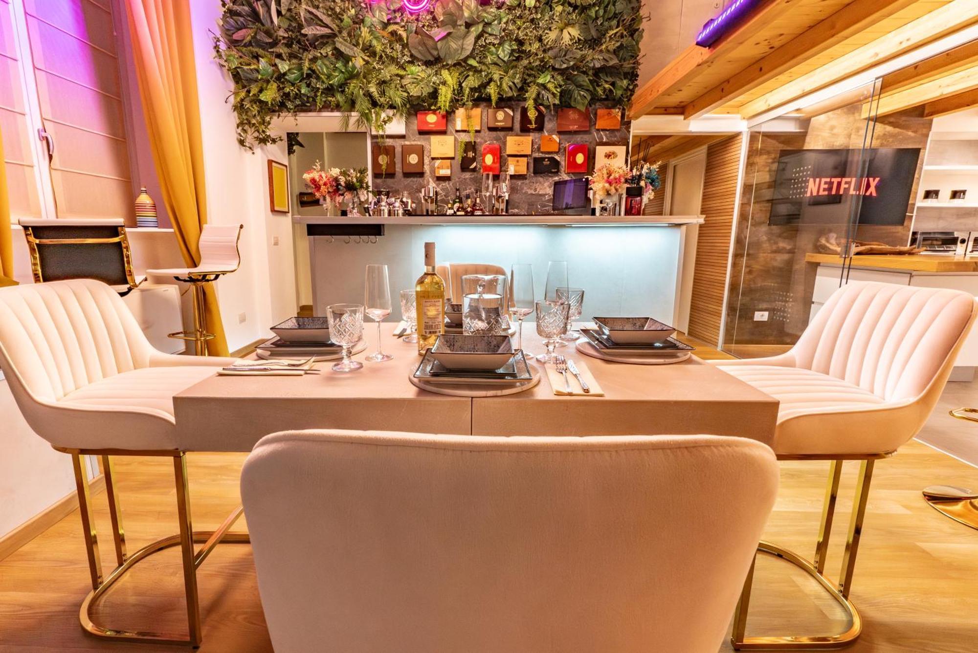 Luxe & Central Haven - Jacuzzi, Sauna, Steam, Private Parking Como Exterior foto